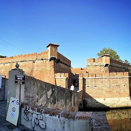 La Venezia'S Studio Flat ليفورنو المظهر الخارجي الصورة