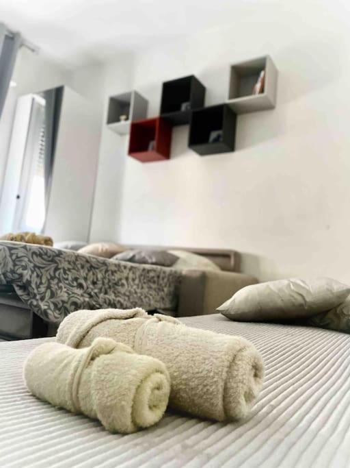 La Venezia'S Studio Flat ليفورنو المظهر الخارجي الصورة