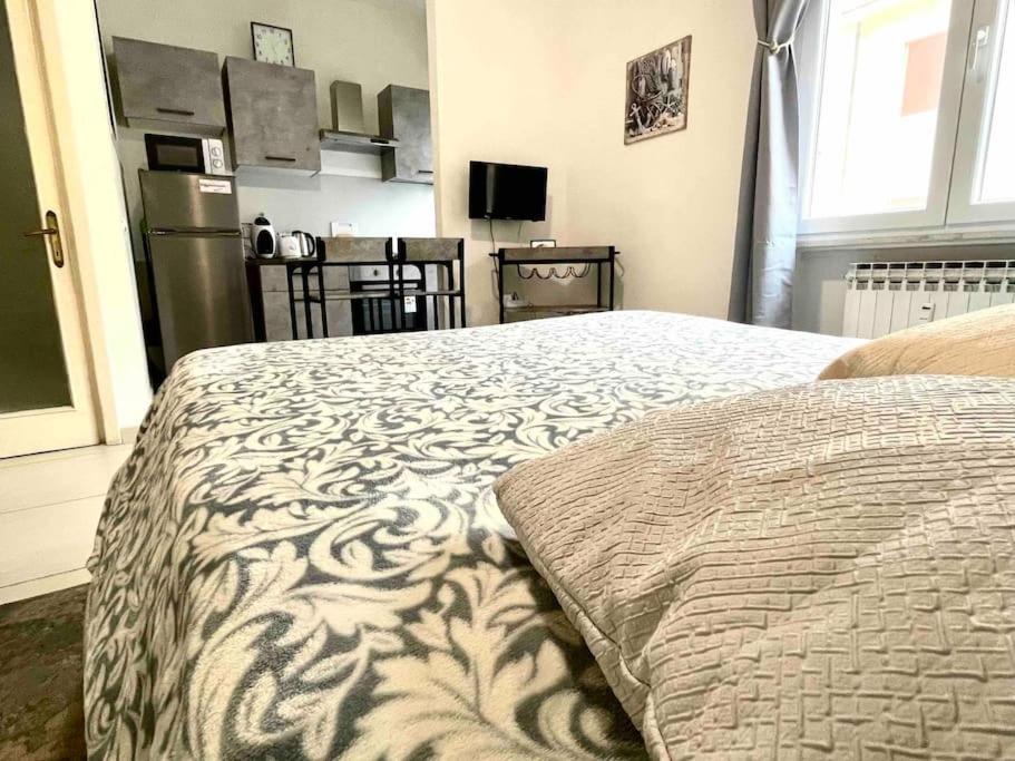 La Venezia'S Studio Flat ليفورنو المظهر الخارجي الصورة