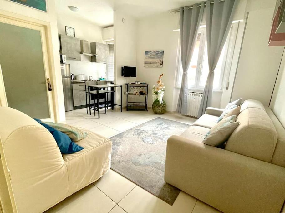 La Venezia'S Studio Flat ليفورنو المظهر الخارجي الصورة